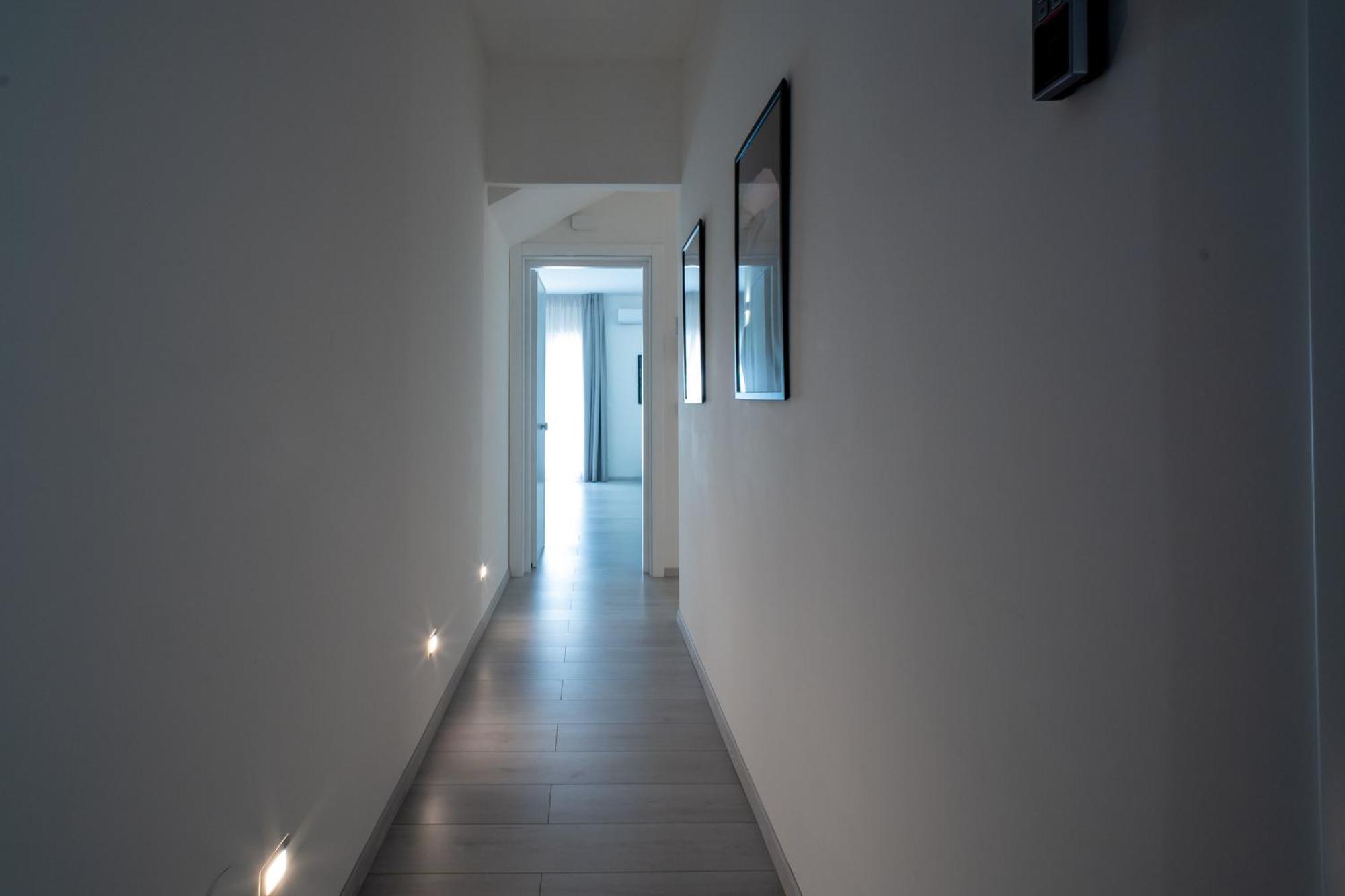Affittacamere Mani - Camere Con Bagno Privato Джела Екстер'єр фото