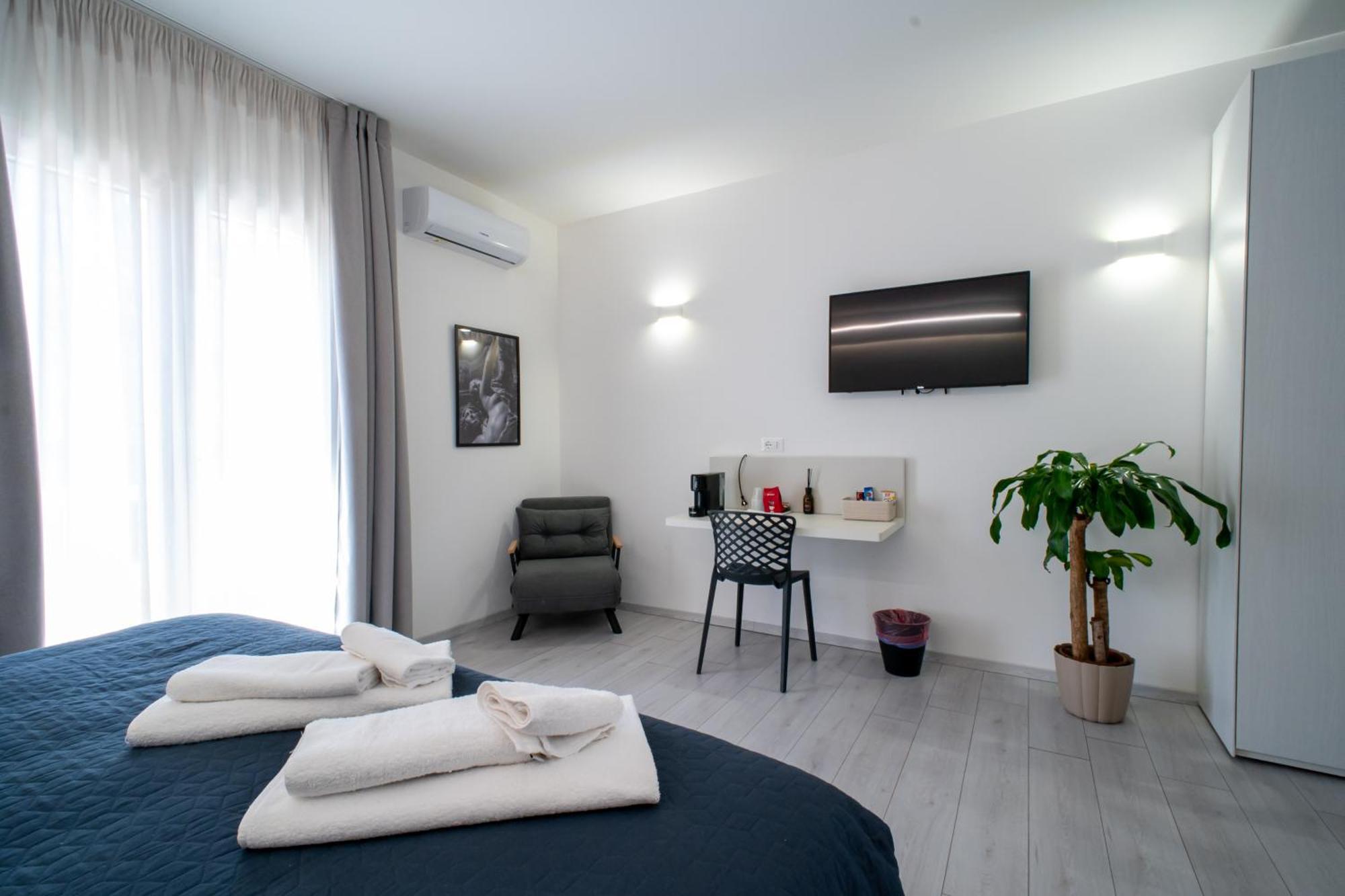 Affittacamere Mani - Camere Con Bagno Privato Джела Екстер'єр фото