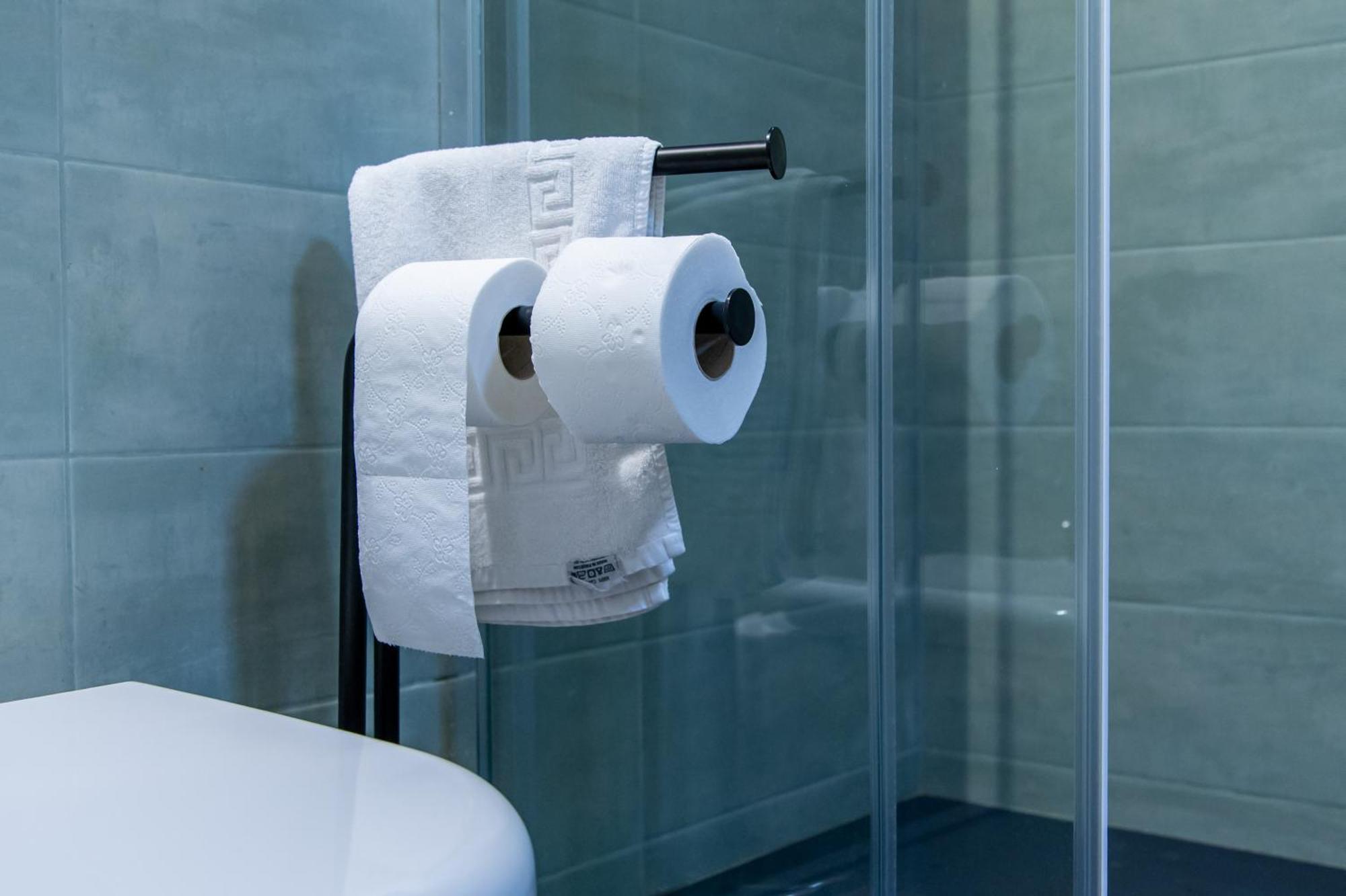 Affittacamere Mani - Camere Con Bagno Privato Джела Екстер'єр фото