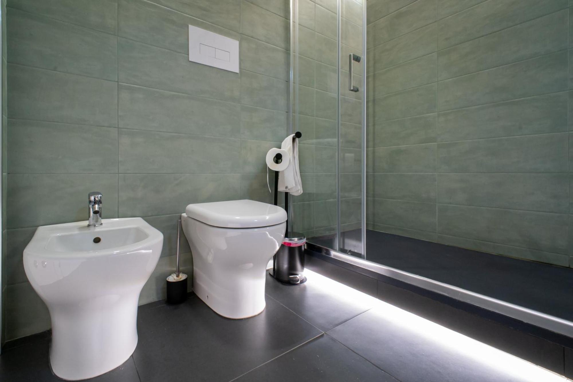 Affittacamere Mani - Camere Con Bagno Privato Джела Екстер'єр фото